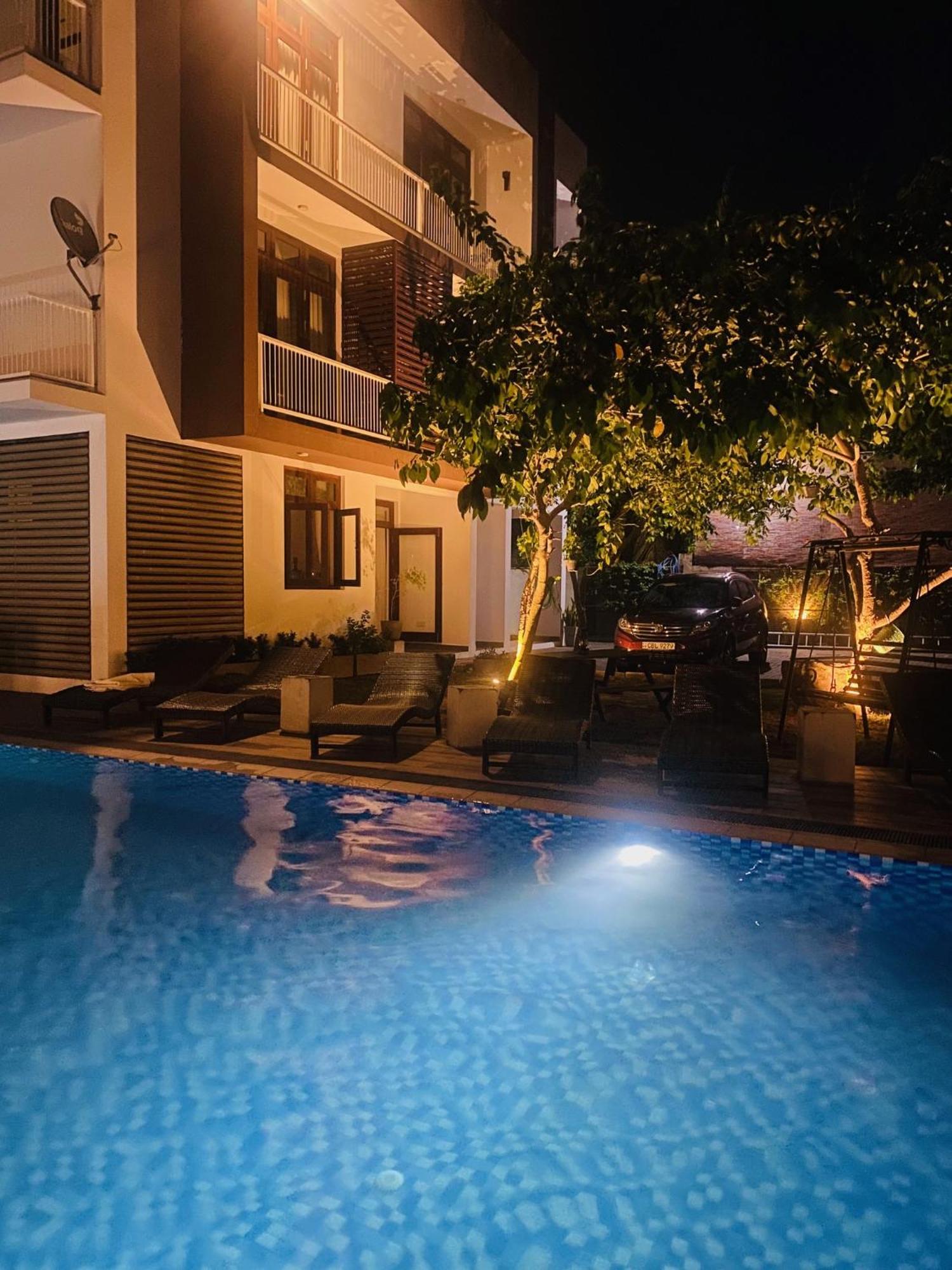 Cloud 9 Hotel Negombo